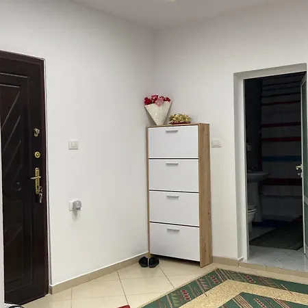 Luli شقة كورتشي